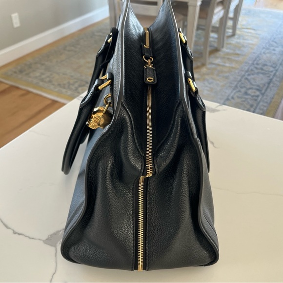 Alexander McQueen Large Skull Padlock Zip Around Tote Bag / Satchel in Black - Picture 9 of 17